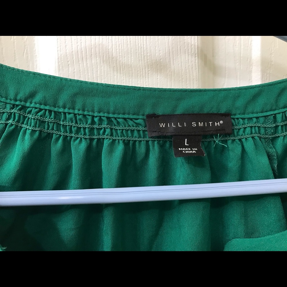 Green blouse - Picture 2 of 3